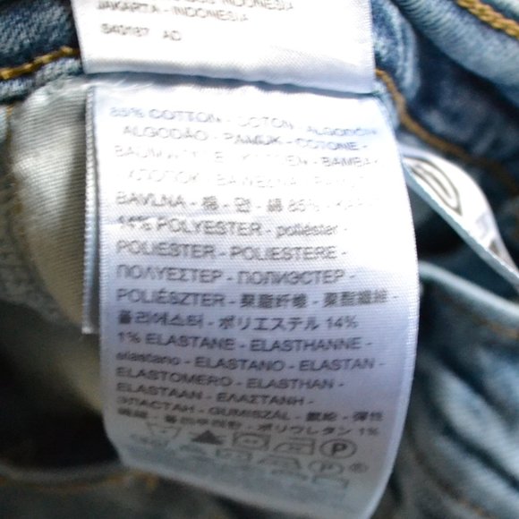 Levi's Ribcage Straight High Waisted Light Wash Jean Size 26 Waist - Picture 8 of 8